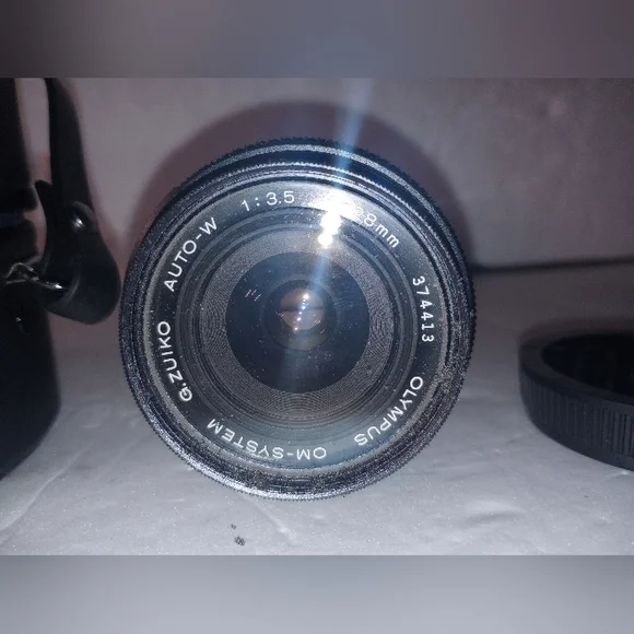 Olympus OM-System G.Zuiko Auto-W 28mm F3.5 Camera Lens